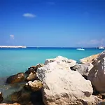 Mare E Terra Fronte Mare